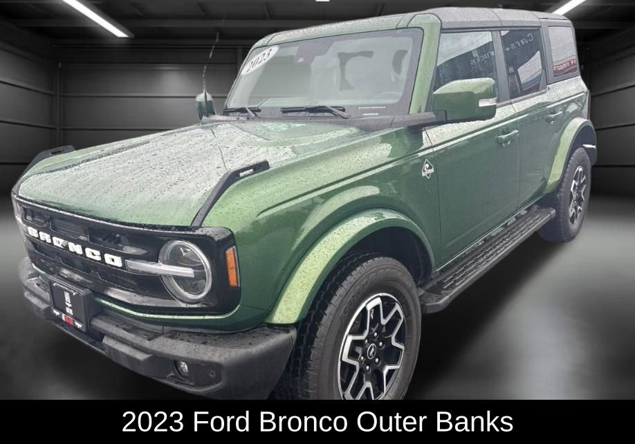 Used 2023 Ford Bronco Outer Banks image 1