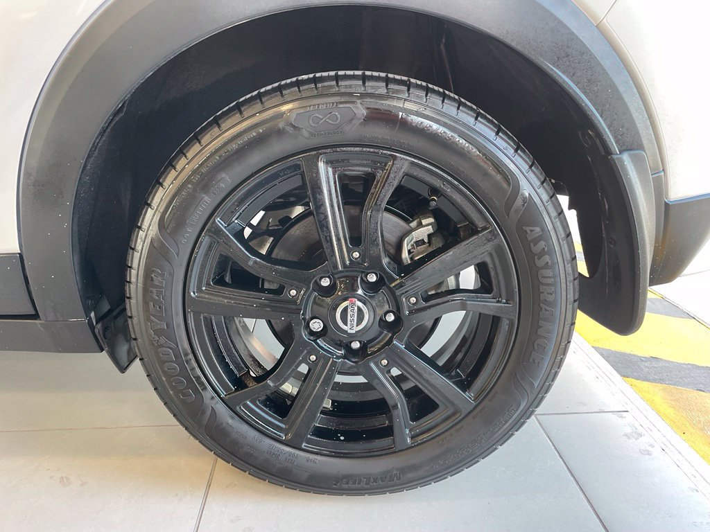Certified 2021 Nissan Kicks SR w/ SR Premium Package FWD image 18
