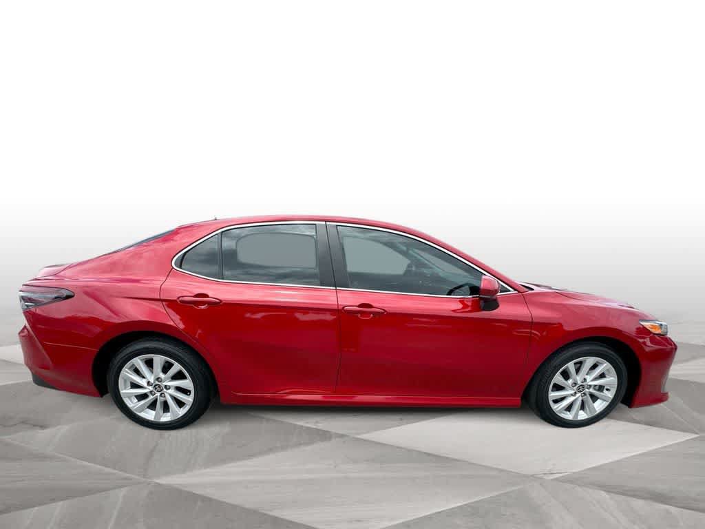 Used 2024 Toyota Camry LE FWD image 9