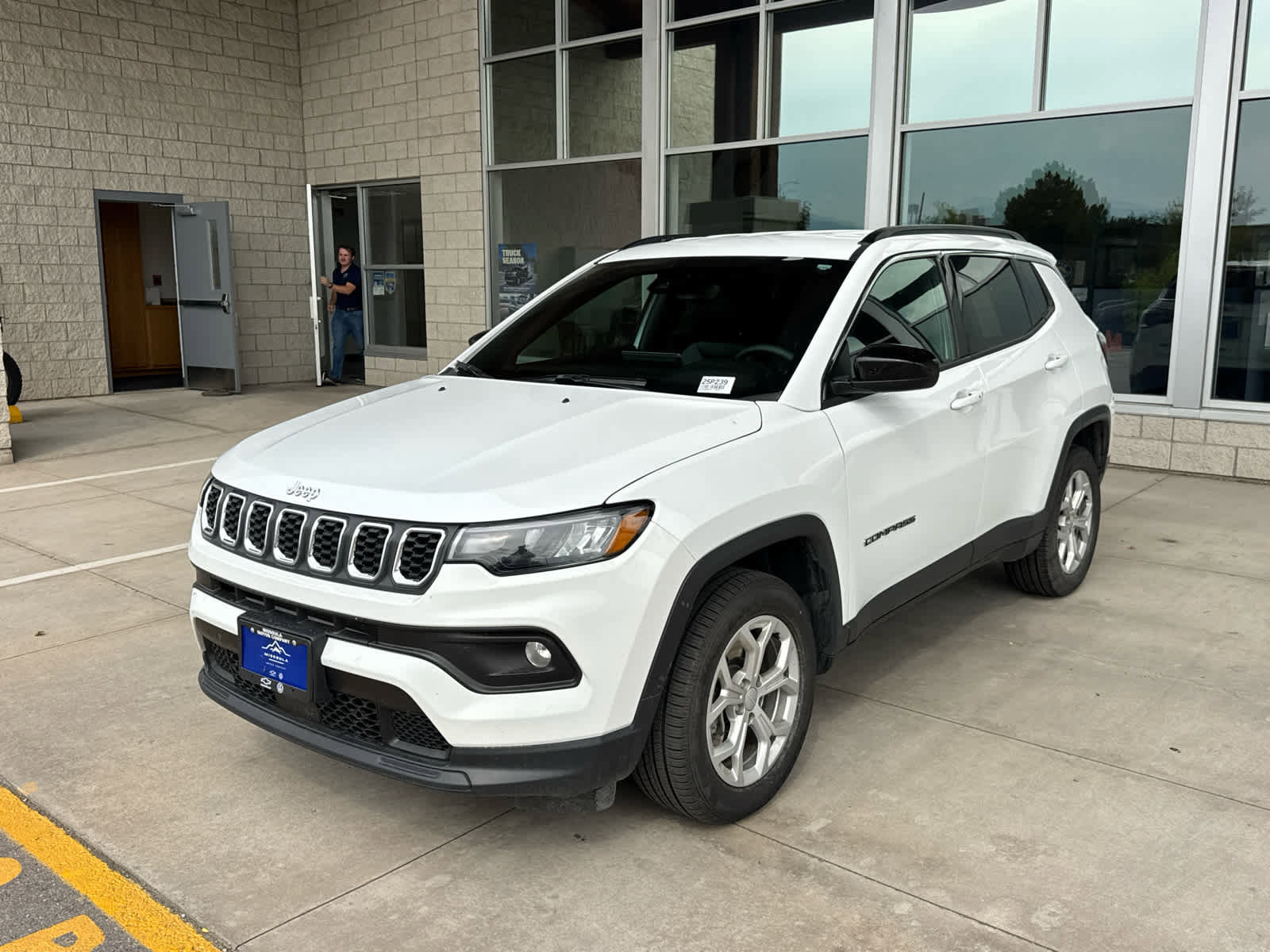 Used 2024 Jeep Compass Latitude