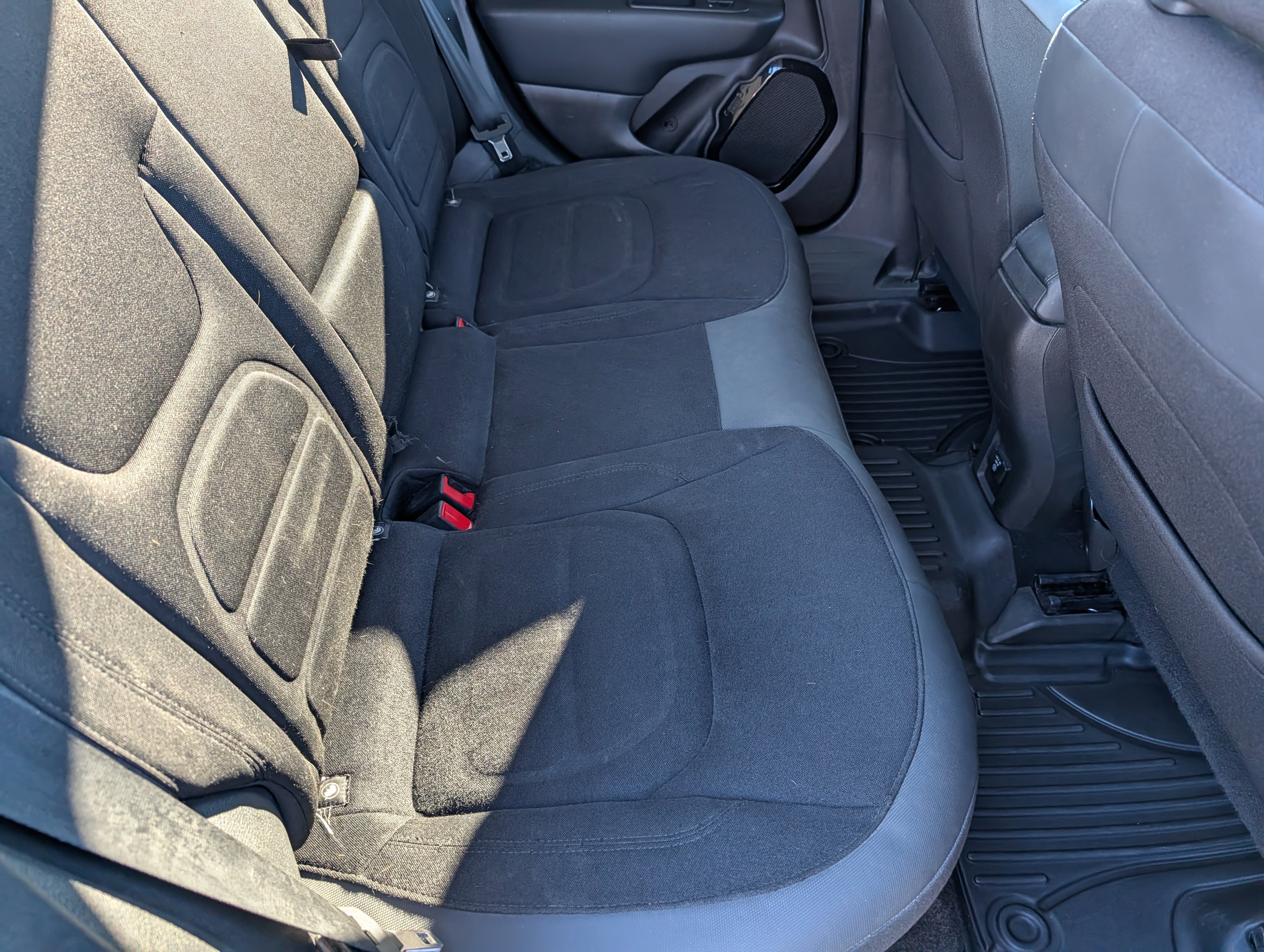 Used 2017 Jeep Renegade Altitude AWD/4WD image 27