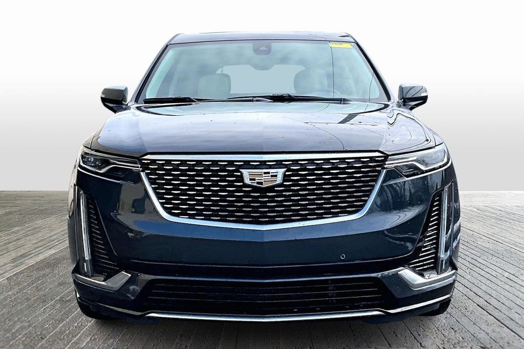 Used 2021 Cadillac XT6 Premium Luxury image 2