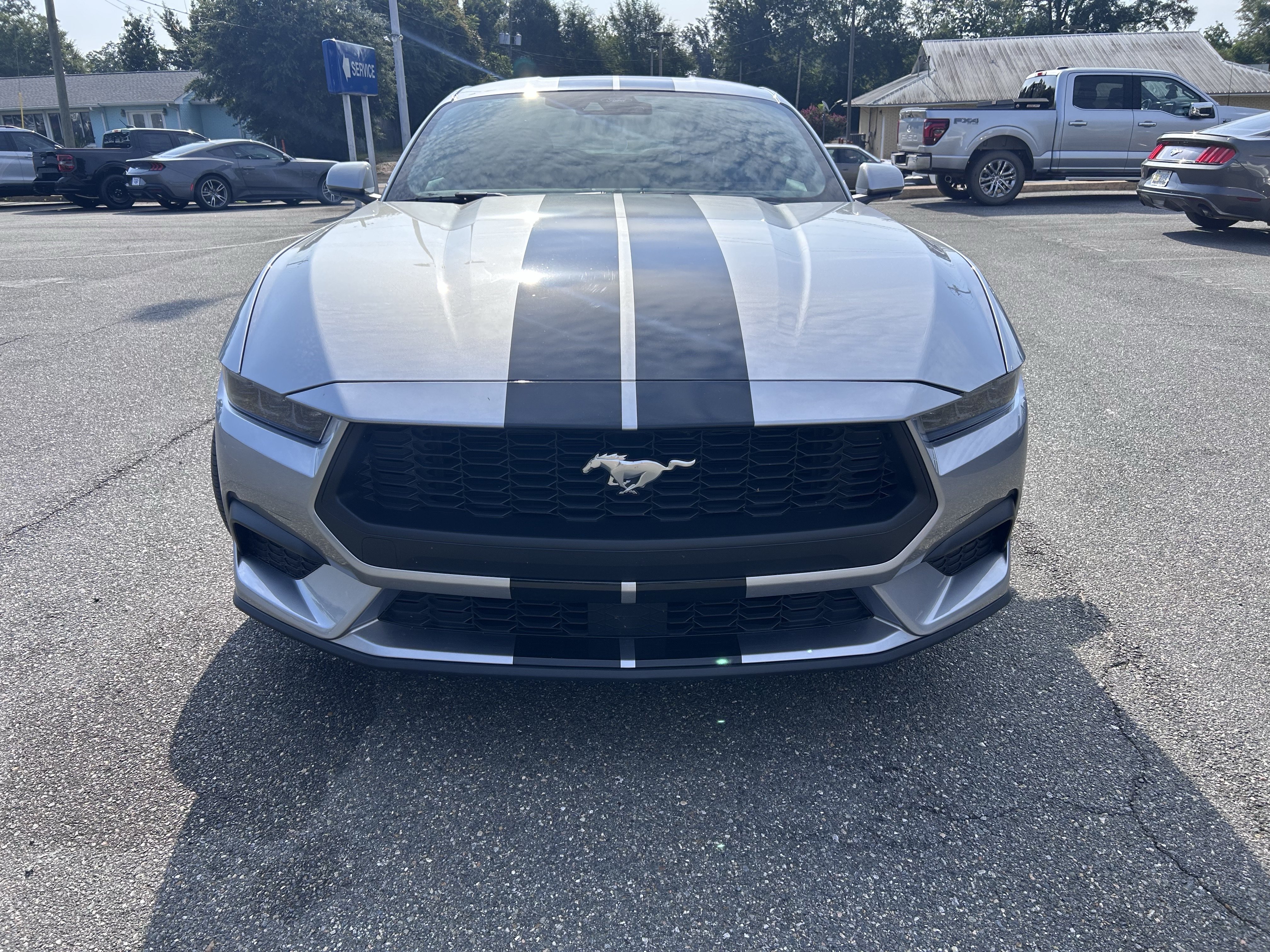 Certified 2025 Ford Mustang Coupe RWD image 2