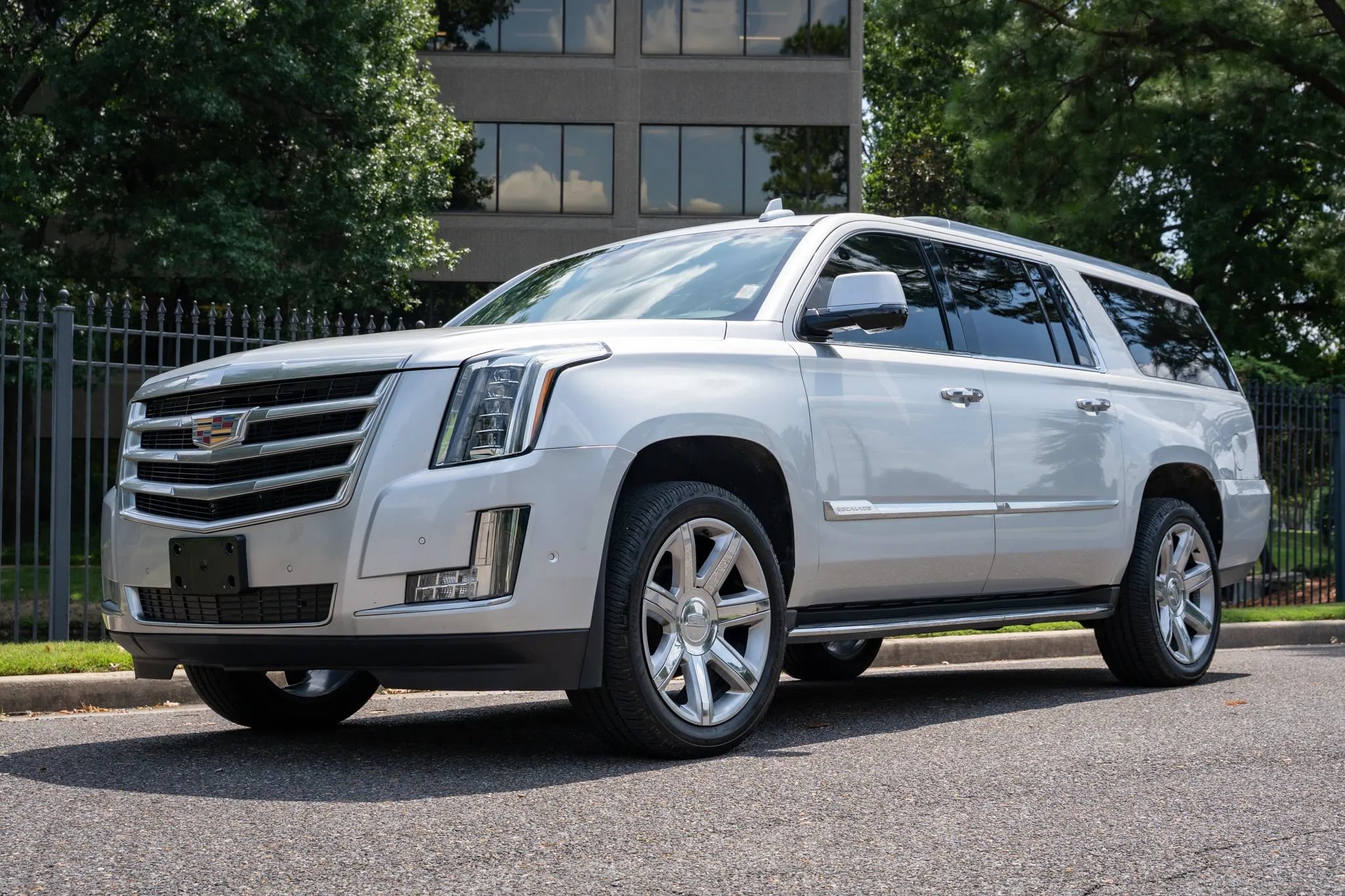 Used 2018 Cadillac Escalade ESV Luxury