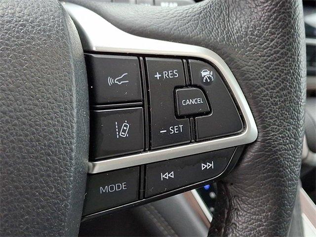 Used 2024 Toyota Sienna XLE image 24