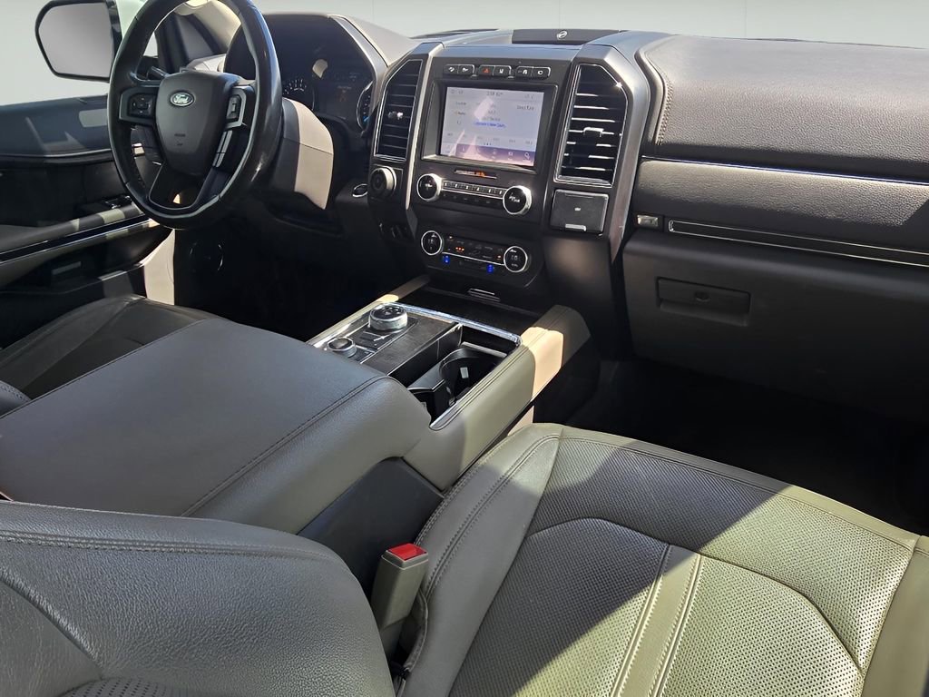 Used 2020 Ford Expedition Limited w/ Equipment Group 302A AWD/4WD image 13