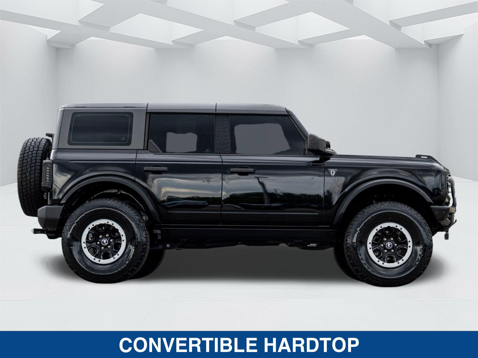 Used 2022 Ford Bronco 4-Door w/ Sasquatch Package AWD/4WD image 3