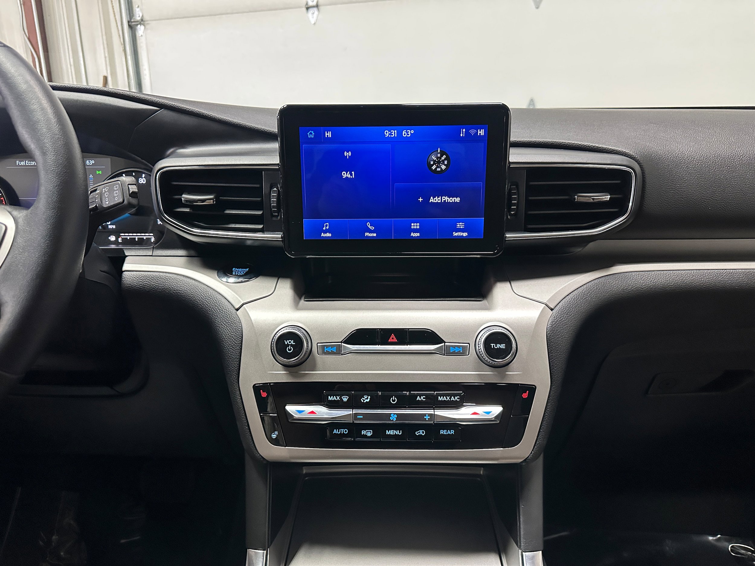 Used 2023 Ford Explorer XLT w/ Equipment Group 202A AWD/4WD image 20