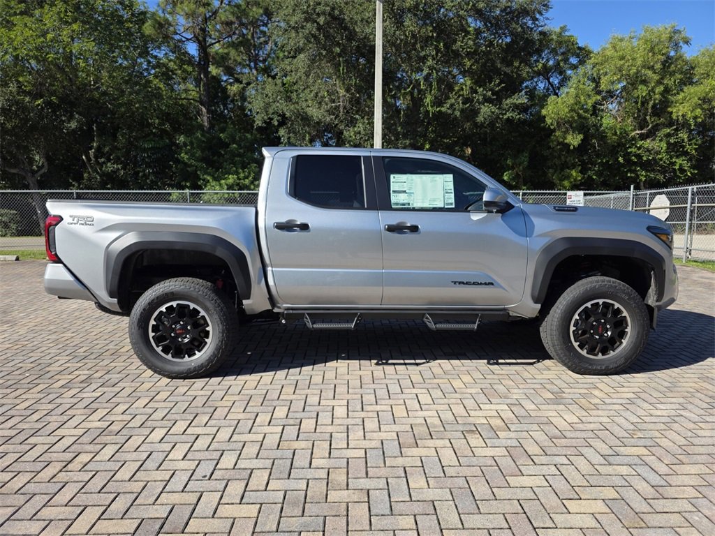 New 2025 Toyota Tacoma TRD Off-Road image 12