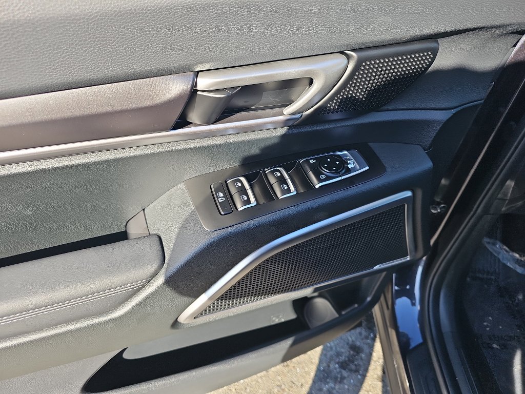 New 2025 Kia Telluride S image 9