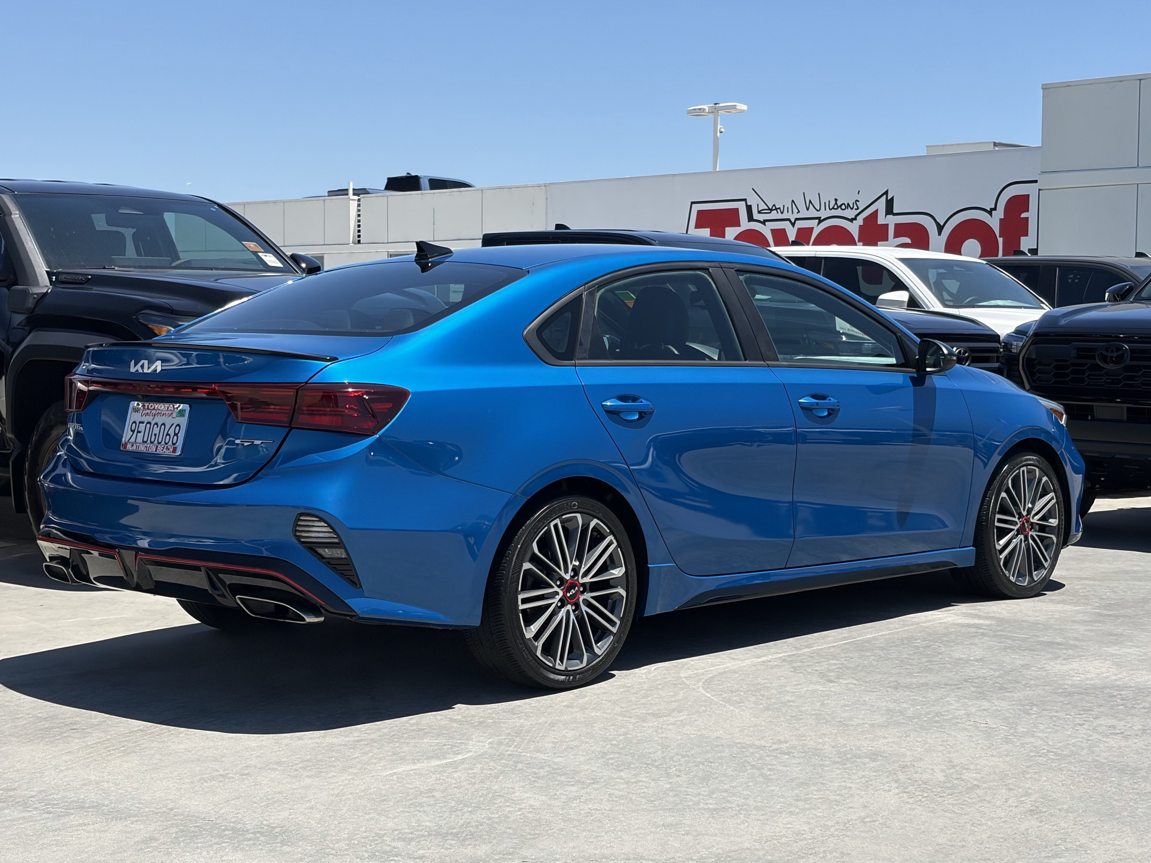 Used 2023 Kia Forte GT FWD image 3