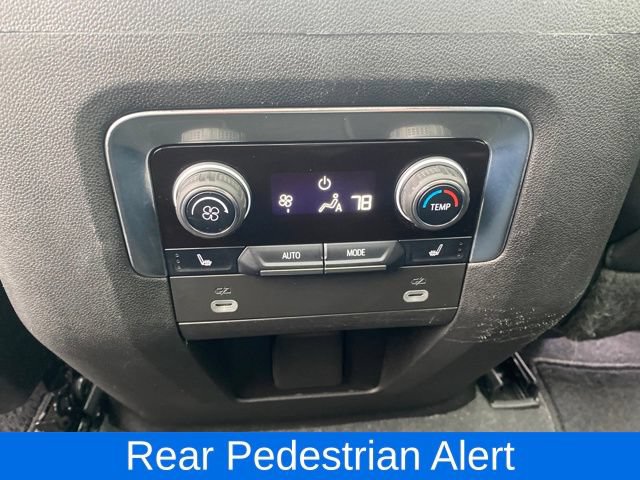 Used 2023 Chevrolet Tahoe Z71 w/ Luxury Package AWD/4WD image 20