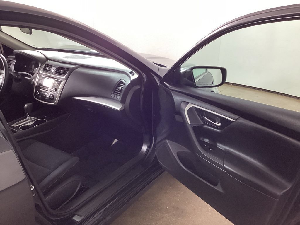 Used 2017 Nissan Altima 2.5 S w/ Power Driver Seat Package FWD image 19
