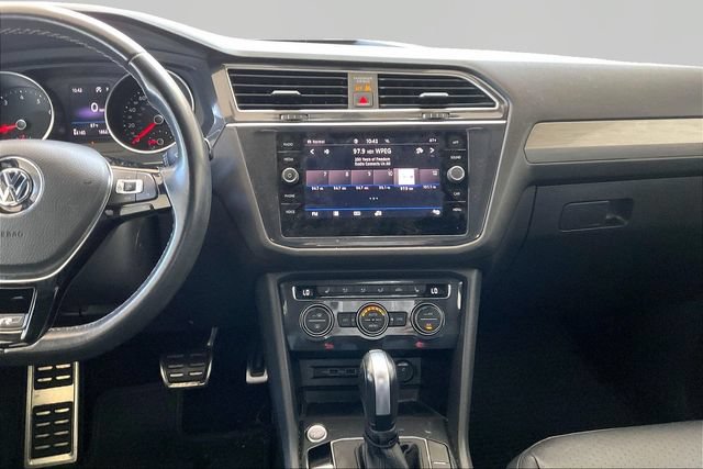 Used 2020 Volkswagen Tiguan SE R-Line AWD/4WD image 9