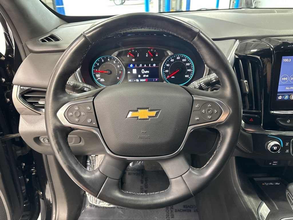 Used 2023 Chevrolet Traverse LT w/ LT Premium Package AWD/4WD image 12
