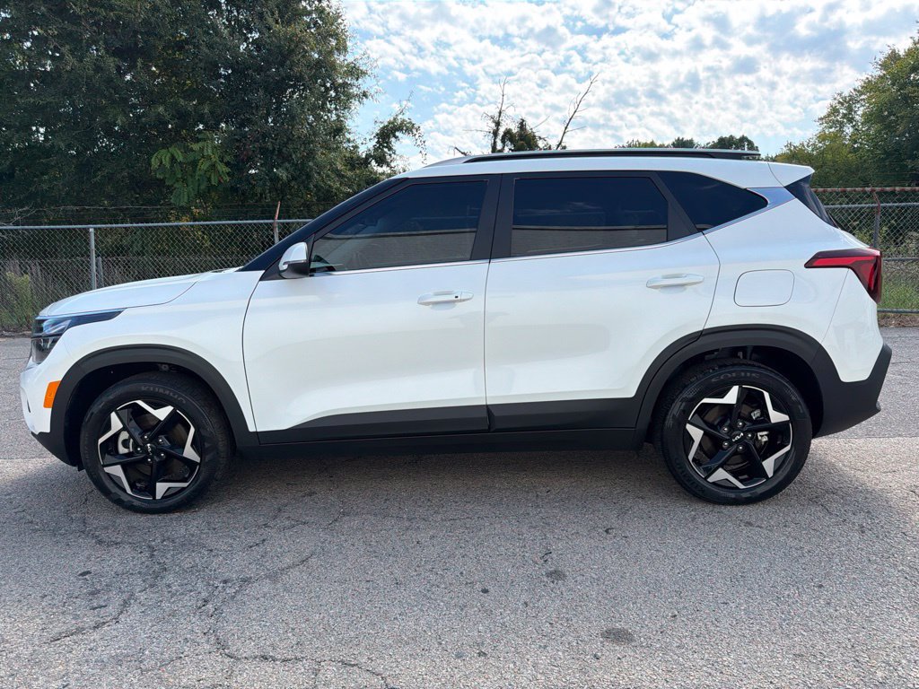 Used 2025 Kia Seltos EX w/ EX Sunroof Package AWD/4WD image 5