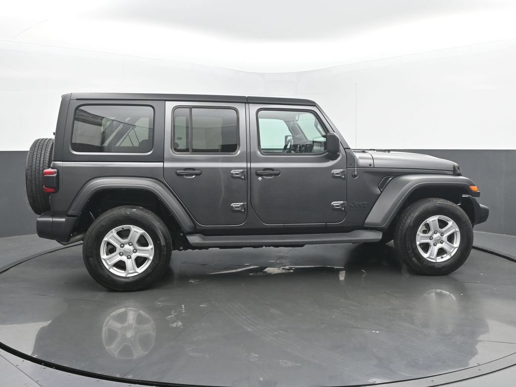 Used 2022 Jeep Wrangler Unlimited Sport AWD/4WD image 6