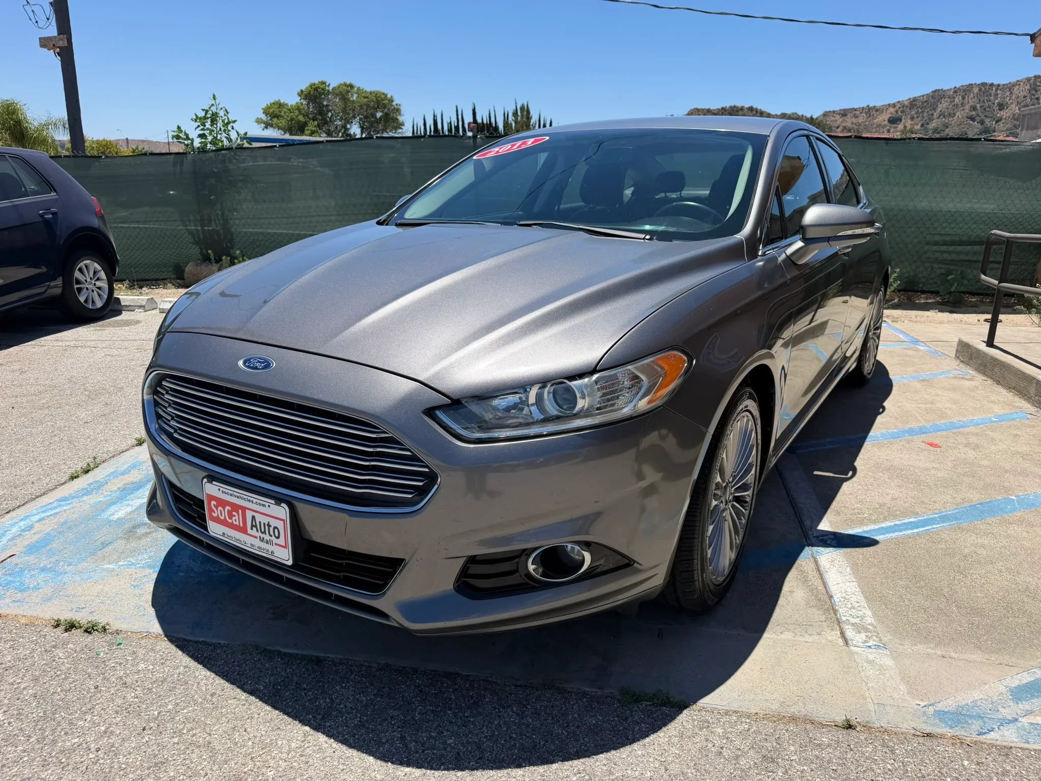 Used 2013 Ford Fusion Titanium FWD image 7