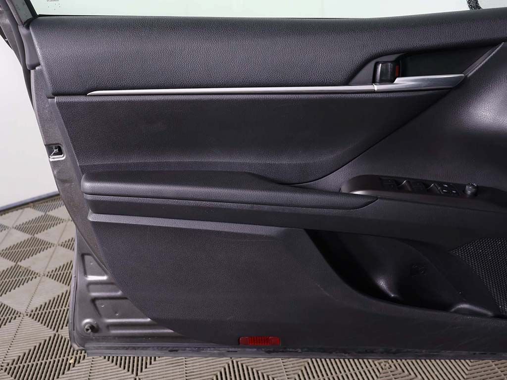 Used 2024 Toyota Camry SE FWD image 18
