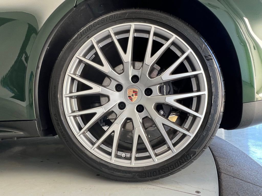 New 2025 Porsche Panamera image 27
