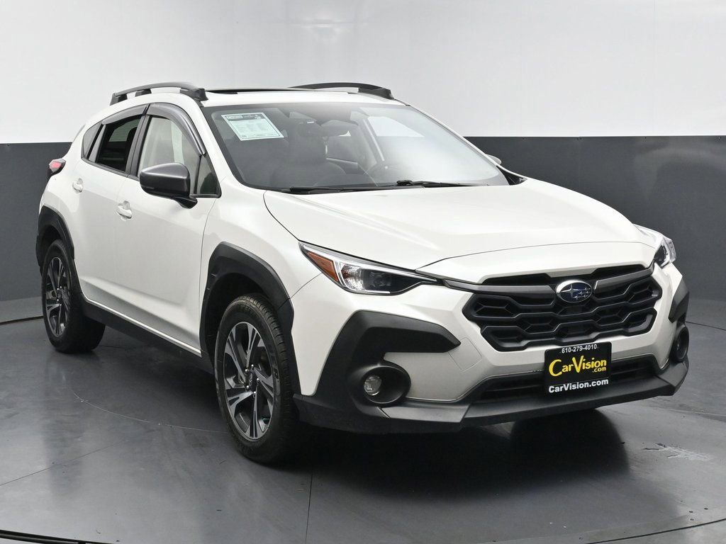 Used 2024 Subaru Crosstrek 2.0i Premium image 3