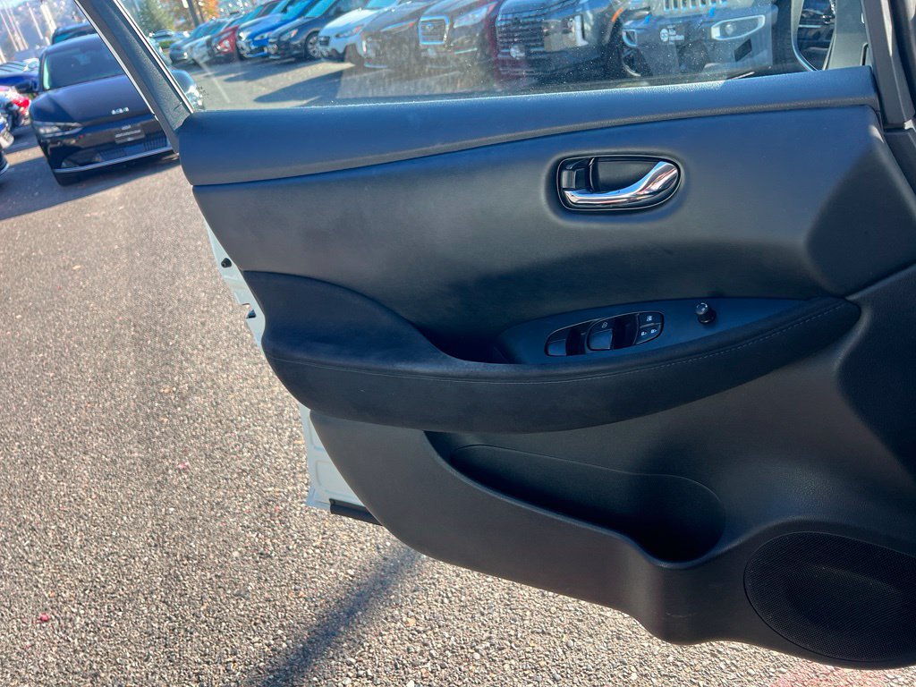 Used 2017 Nissan Leaf S w/ Charge Package FWD image 15