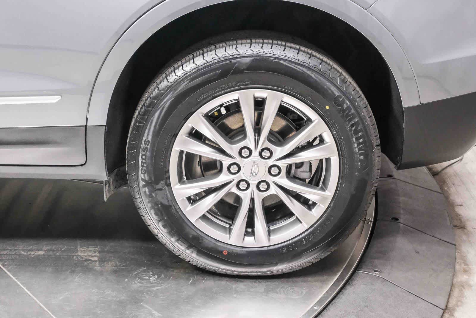 Used 2022 Cadillac XT5 Premium Luxury FWD image 9