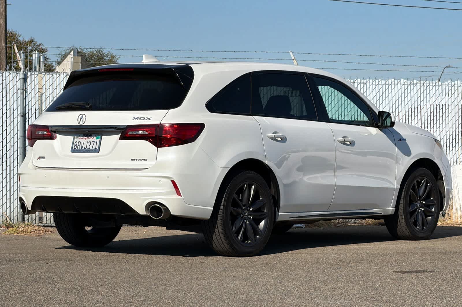 Used 2020 Acura MDX w/ Technology Package AWD/4WD image 3