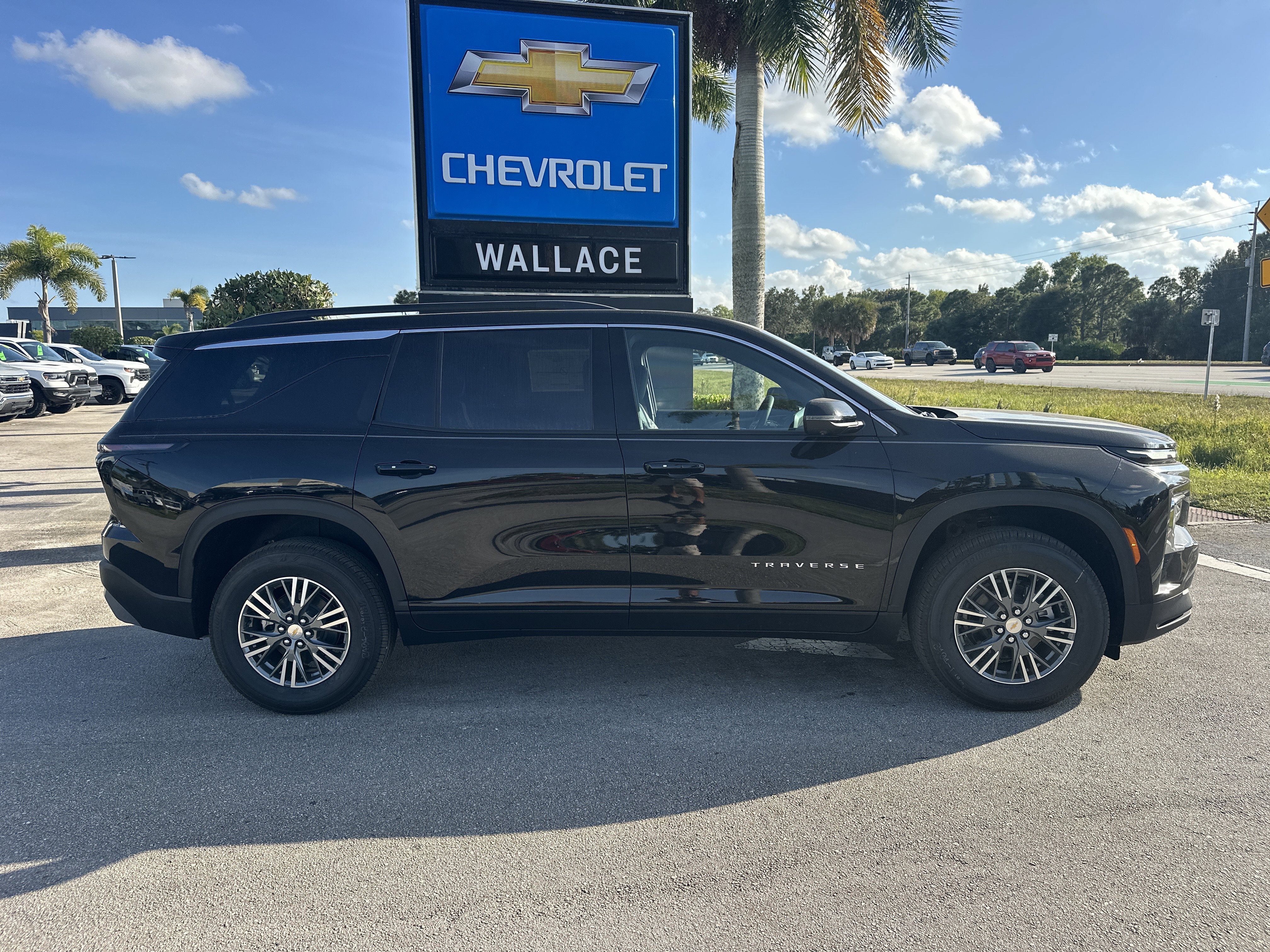 New 2026 Chevrolet Equinox EV LT w/ Convenience Package II image 5