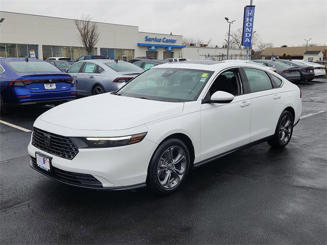 Used 2024 Honda Accord EX image 3