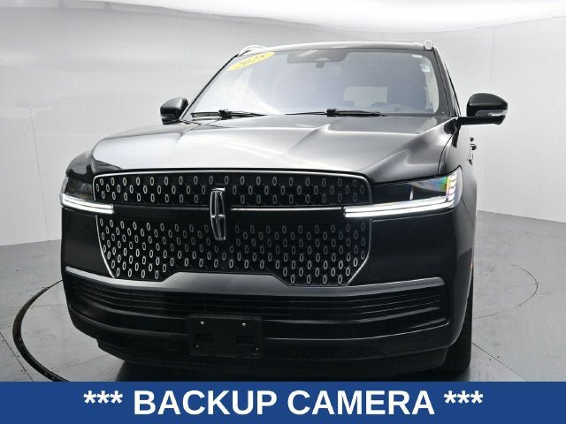 Used 2025 Lincoln Navigator L Reserve AWD/4WD image 3