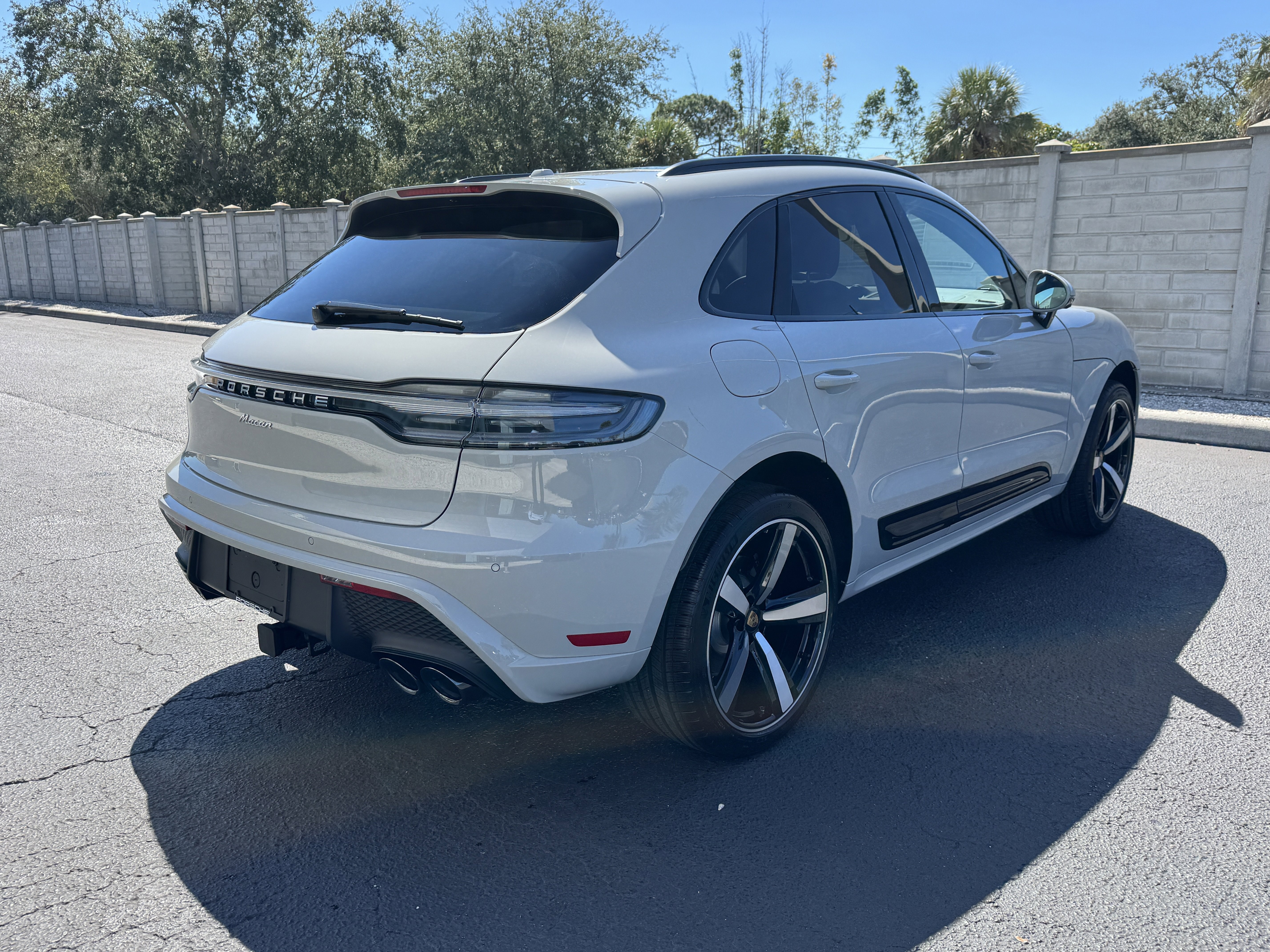New 2026 Porsche Macan image 8