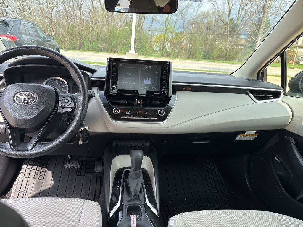 Used 2022 Toyota Corolla LE image 20