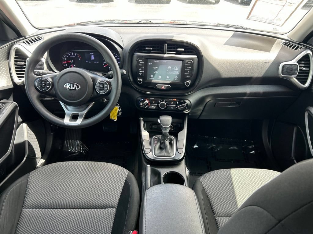 Used 2020 Kia Soul LX FWD image 11