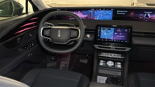 New 2026 Lincoln Nautilus Reserve image 17