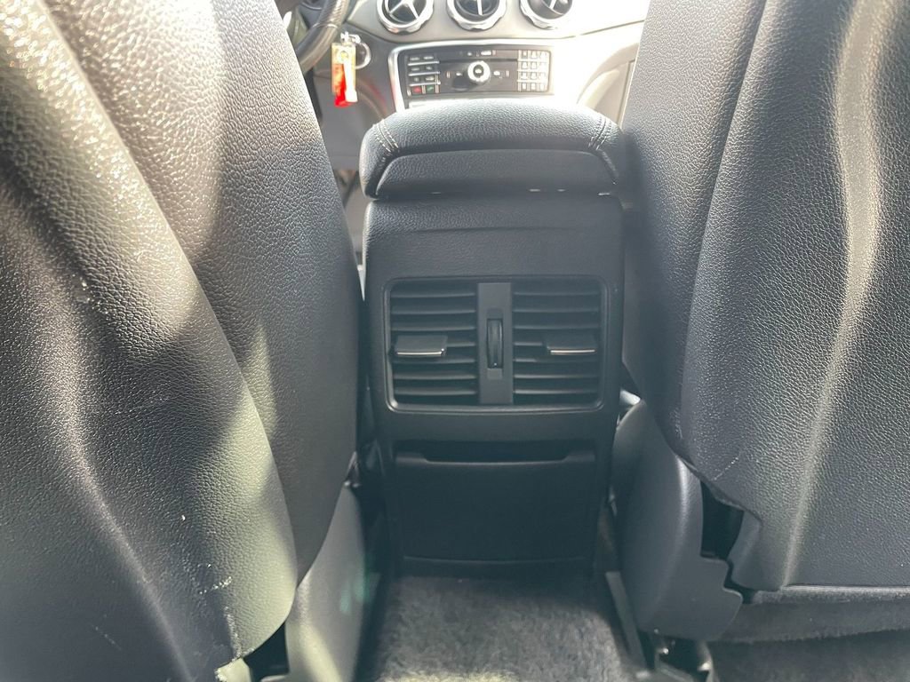 Used 2019 Mercedes-Benz GLA 250 4MATIC image 28