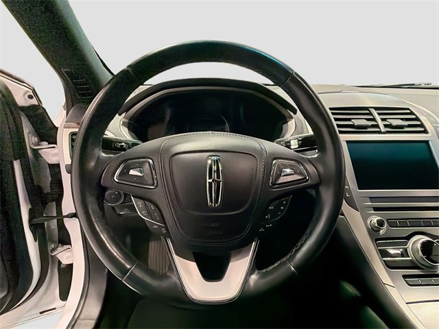 Used 2020 Lincoln MKZ Reserve w/ Monochromatic Package image 9