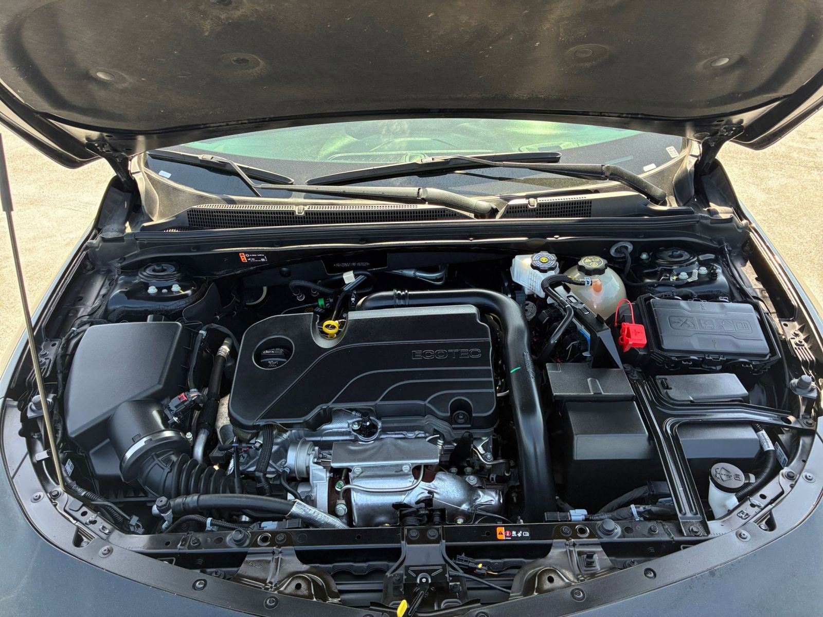 Used 2024 Chevrolet Malibu LT image 33