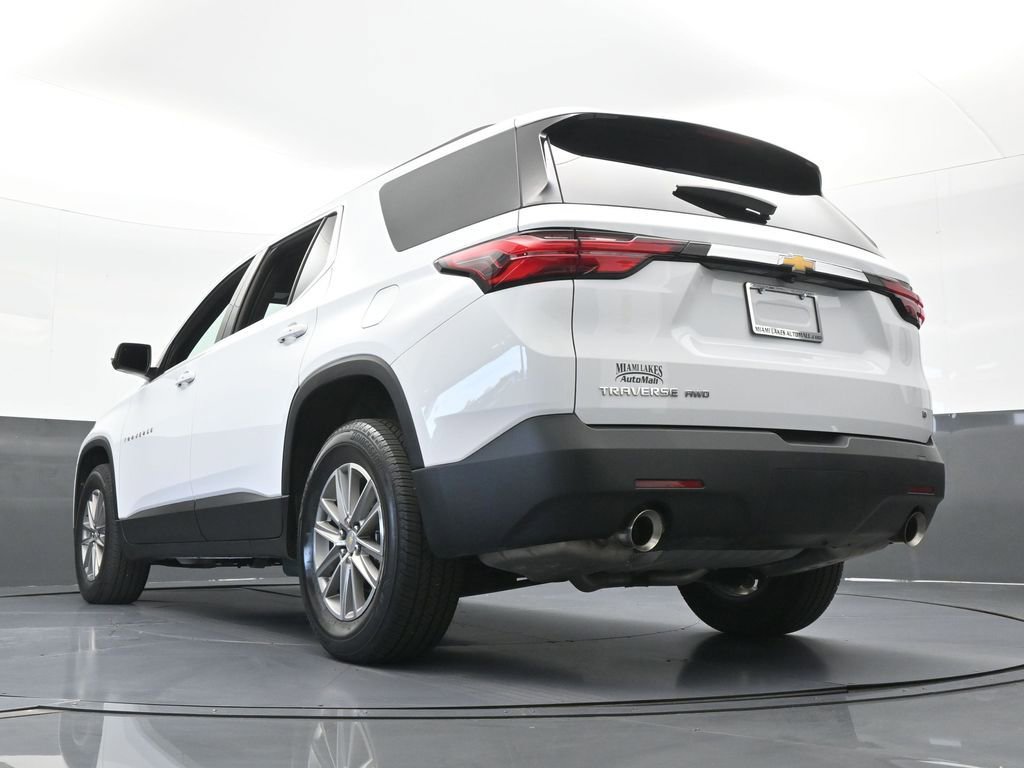 Used 2023 Chevrolet Traverse LT image 57