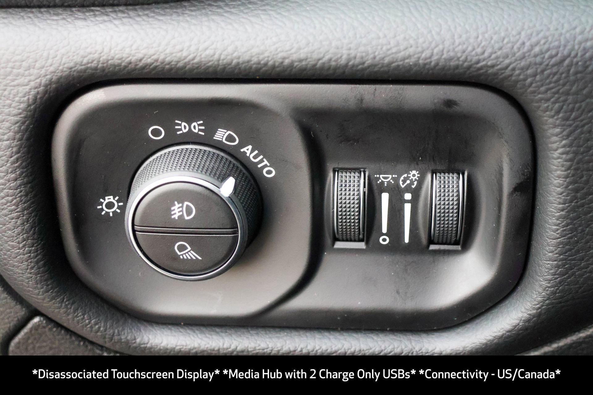 New 2026 RAM 1500 4x4 Crew Cab image 35