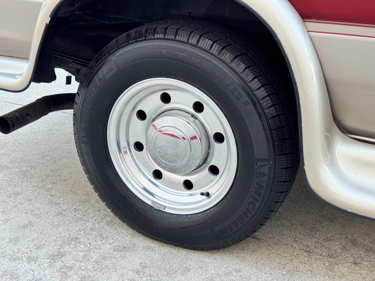 Used 1999 Ford E-250 and Econoline 250 RWD image 27