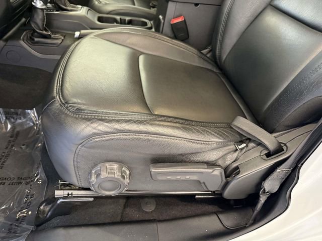 Used 2020 Jeep Wrangler Unlimited Sahara w/ Cold Weather Group AWD/4WD image 22
