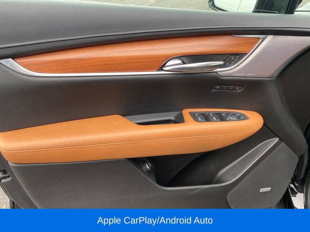 Used 2020 Cadillac XT5 Premium Luxury w/ LPO, Floor Liner Package AWD/4WD image 18