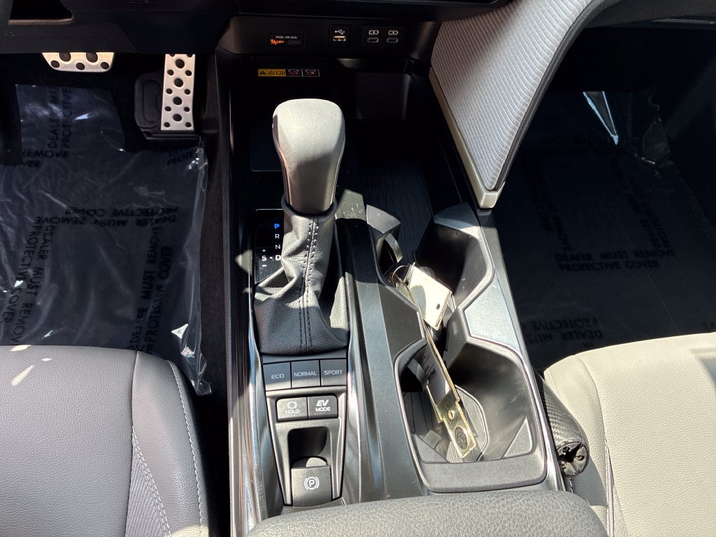 Used 2026 Toyota Camry SE AWD/4WD image 17