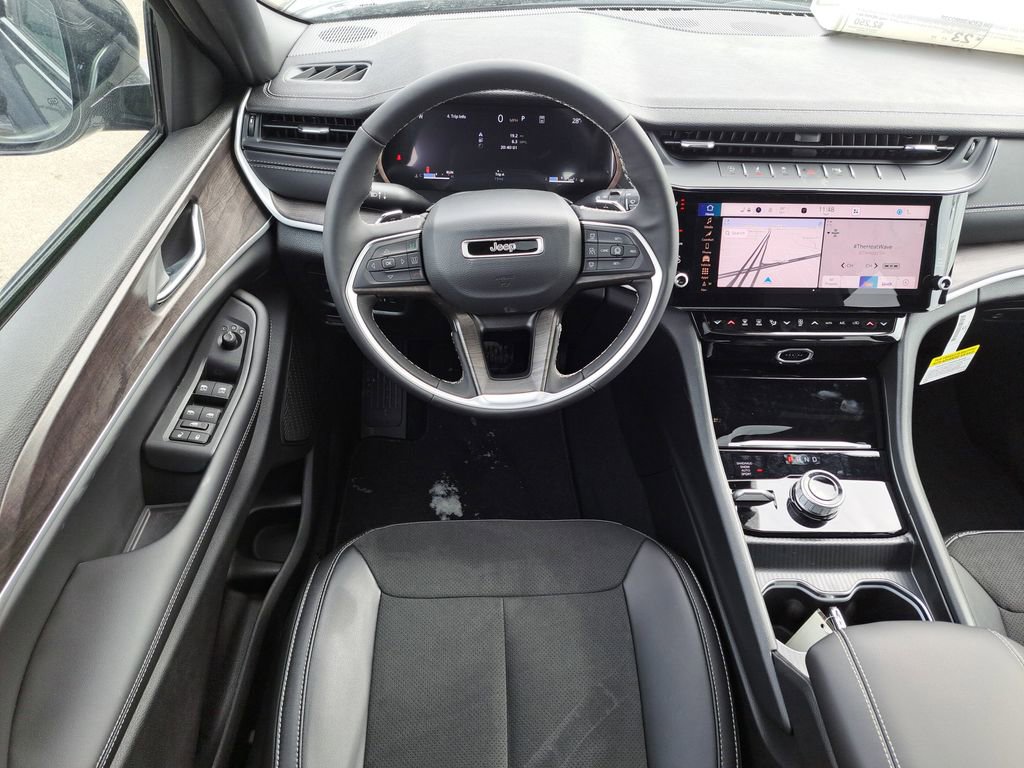 New 2026 Jeep Grand Cherokee L 4WD image 13