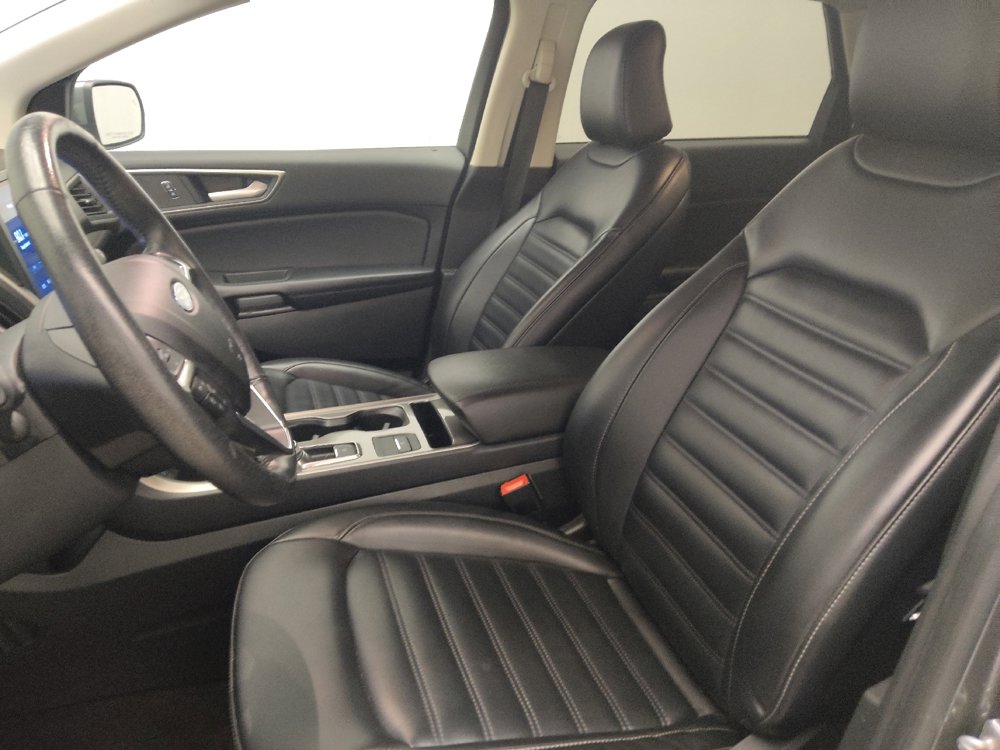 Used 2023 Ford Edge SEL image 17