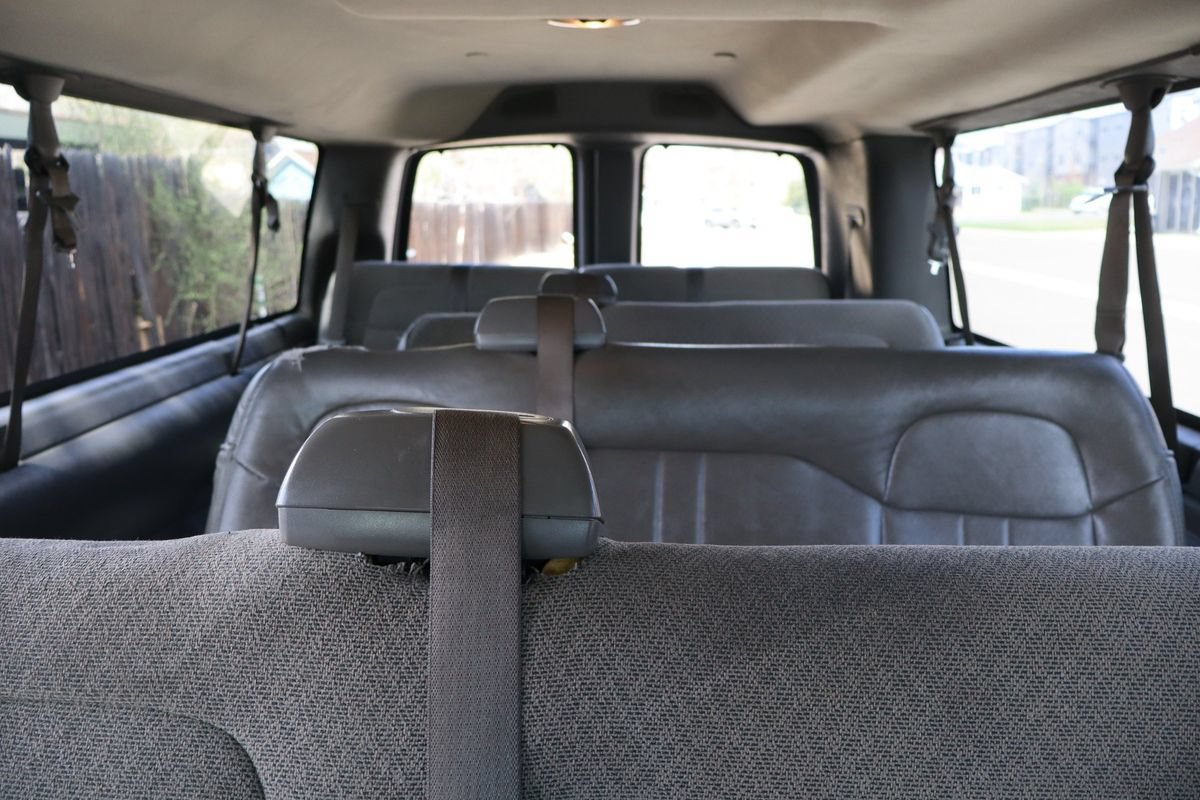 Used 2017 Chevrolet Express 3500 LT w/ LT Preferred Equipment Group RWD image 24