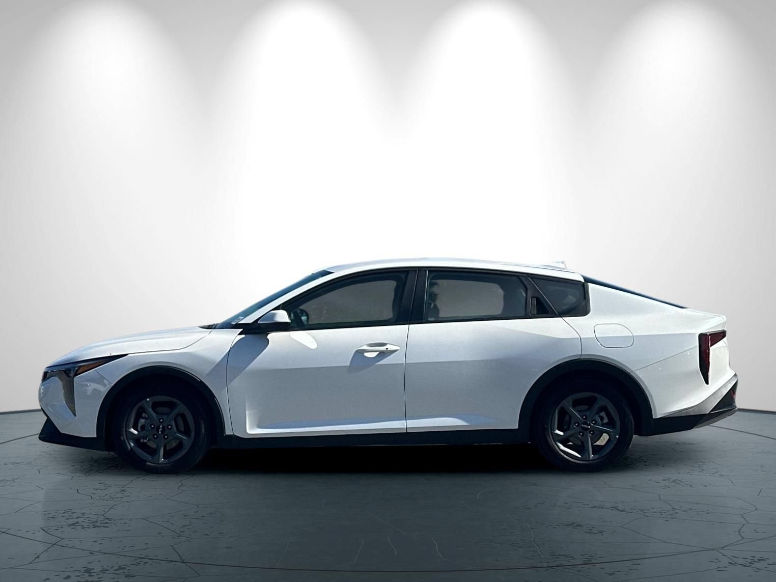 Used 2025 Kia K4 FWD image 7