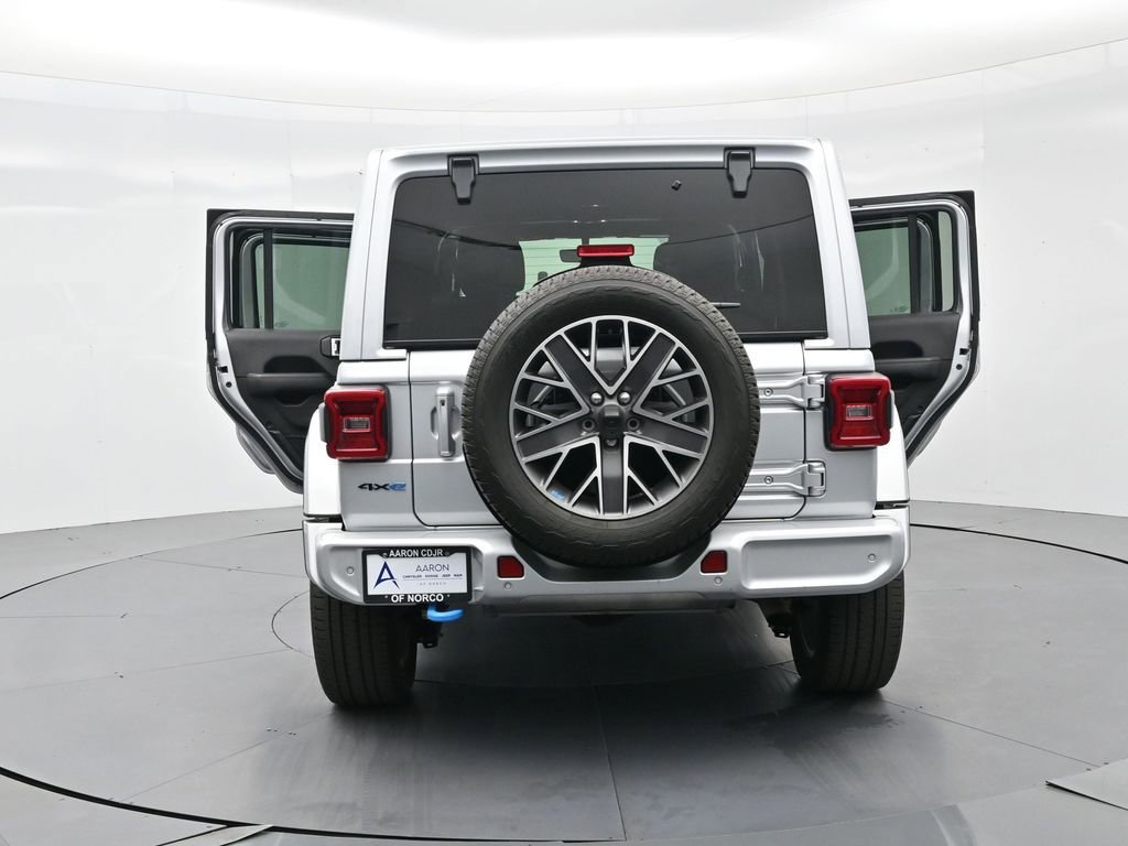 Used 2022 Jeep Wrangler Unlimited Sahara image 45