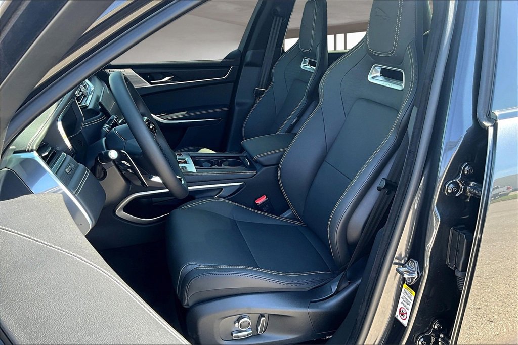 New 2026 Jaguar F-PACE R-Dynamic S image 9